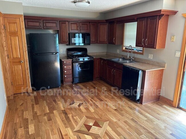 Foto del edificio - 4508 NW Valley View Rd