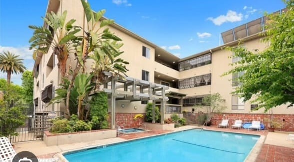 Pool area - 330 S Mentor Ave