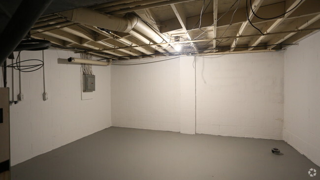 Sin terminar Basement-1.158 ft² - Worthington Commons