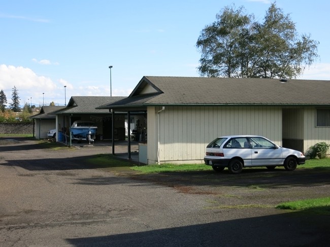 Building Photo - The Pines Apartments