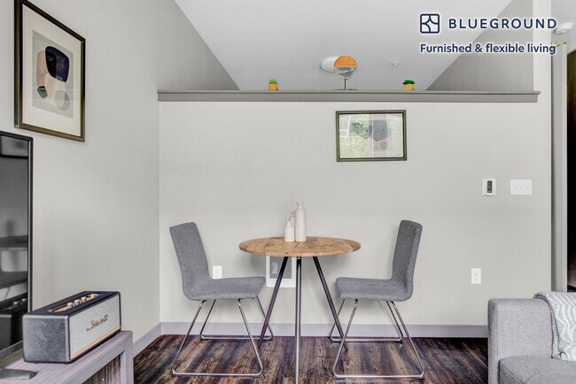 Foto del edificio - 525 Boren Ave N