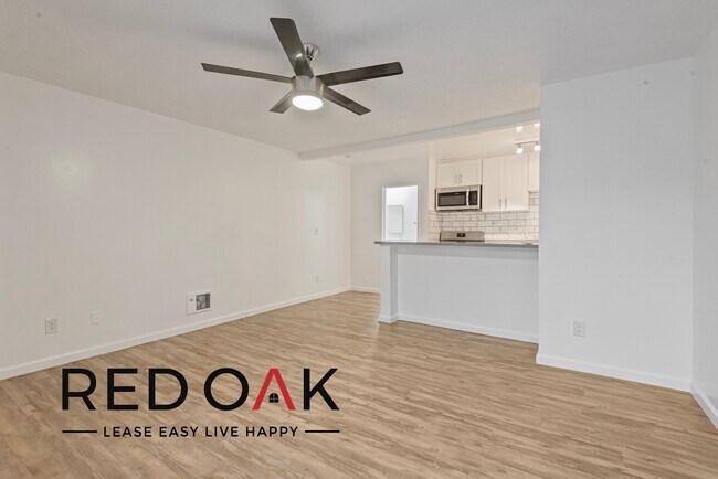 Foto del edificio - ~1 Month FREE~ Welcome to This Incredible,...