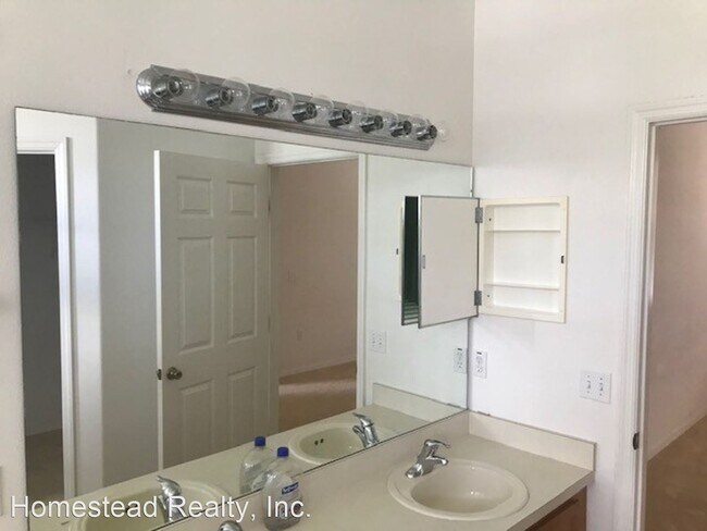 Foto del edificio - 3 br, 2 bath House - 10 Coventry Ct