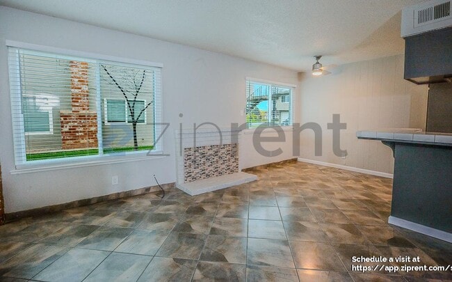 Foto del edificio - 4145 Apostolo Cir