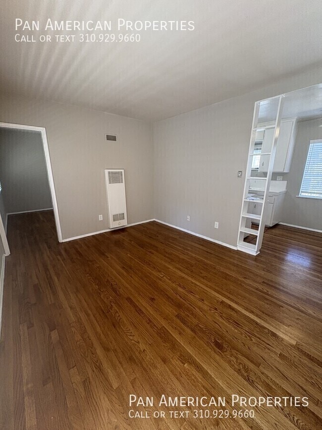 Building Photo - 335 S Los Robles Ave