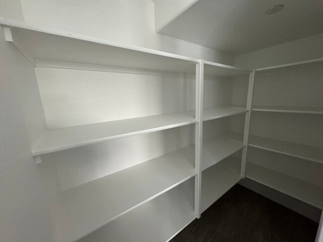 Foto del edificio - 4100 S Pinelake Way