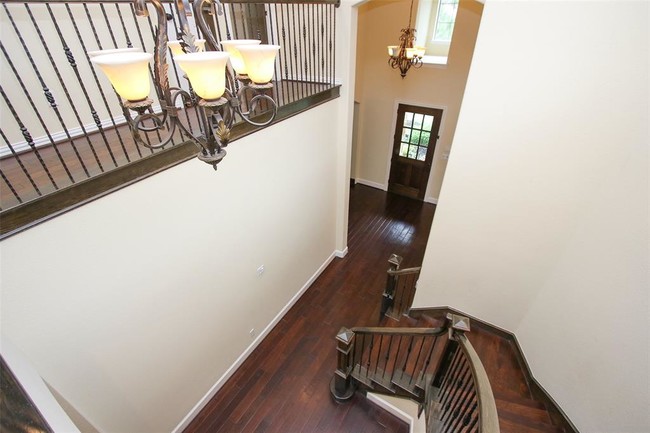Building Photo - 8623 Shambala Way