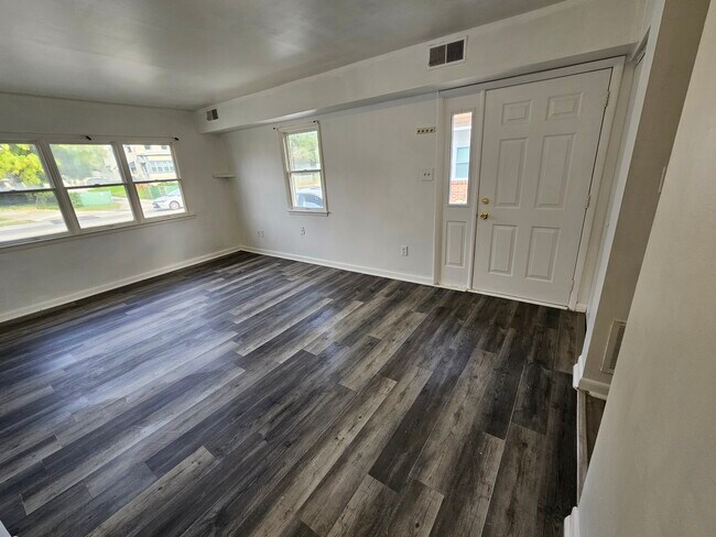 Foto del edificio - 806 W Oak Ln