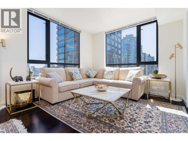 Photo du bâtiment - 1901 788 RICHARD STREET