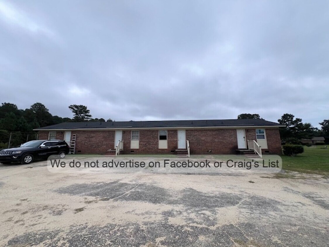 Foto principal - 6434 Applecross Ave