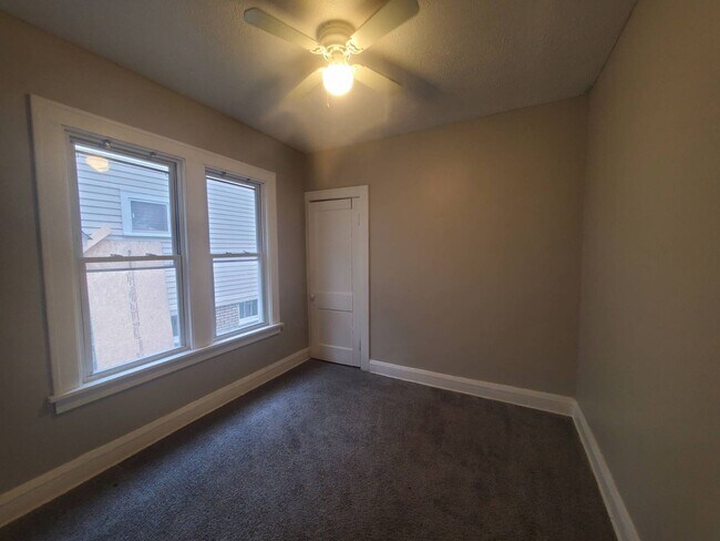 Foto del edificio - 3645 E 146th St