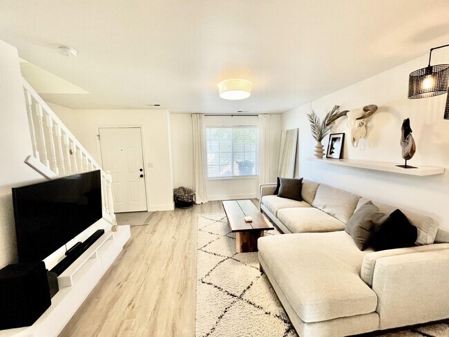 Building Photo - 6157 S 1275 E