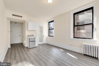 Building Photo - 1324 Locust St