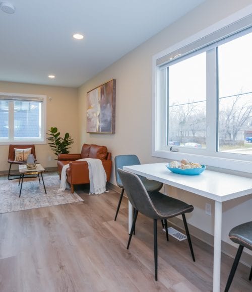 Photo du bâtiment - Molson Townhomes