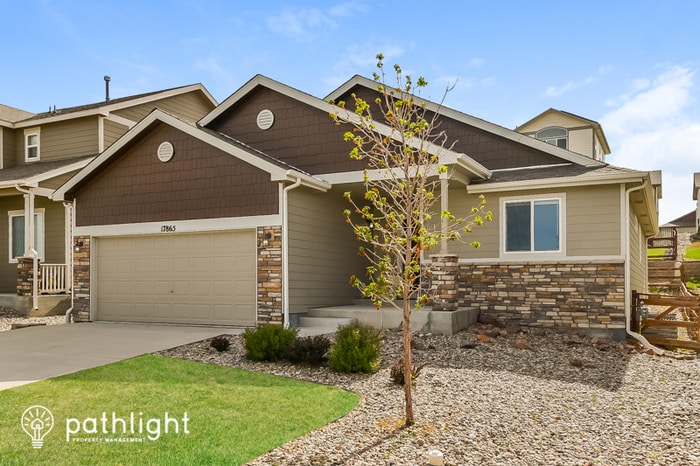 Primary Photo - 17865 Mining Way, Monument, CO, 80132