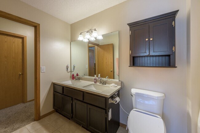 Building Photo - 2 br, 2 bath House - 348 Gironde Ct
