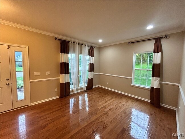 Building Photo - 107 Shaker Heights