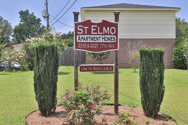 Building Photo - Spacious Lakebottom 2 bedroom townhome