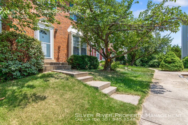Foto del edificio - 15747 Millbrook Ln