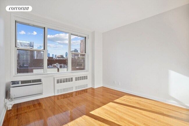 Foto del edificio - 401 W 56th St