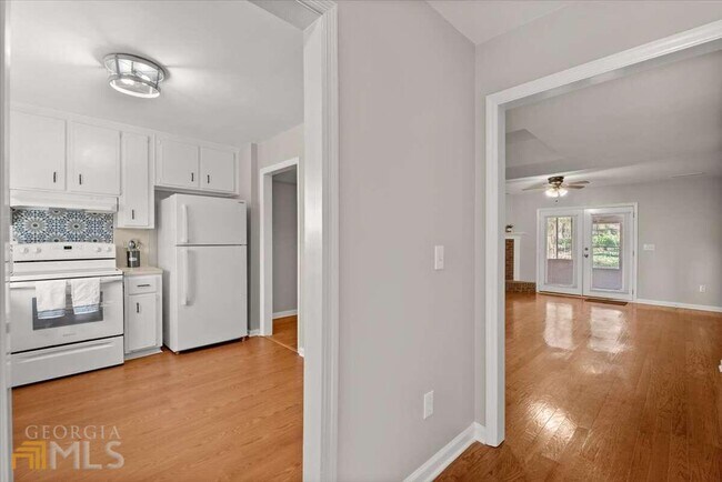Building Photo - 770 Coventry Township Pl