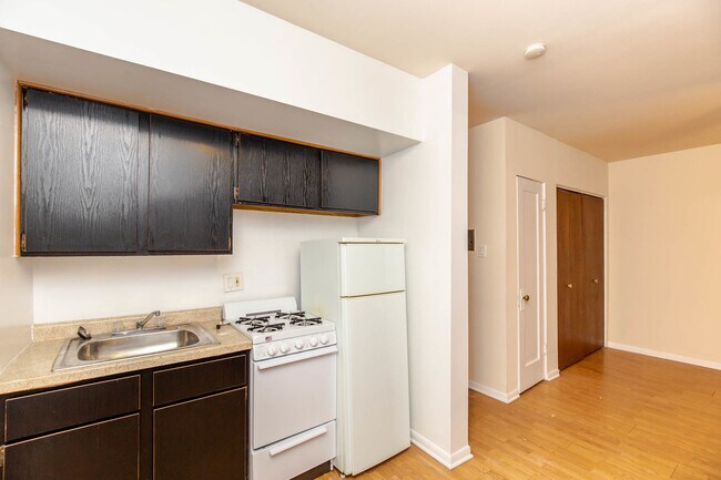 Foto del edificio - 1504 N Dearborn Pkwy