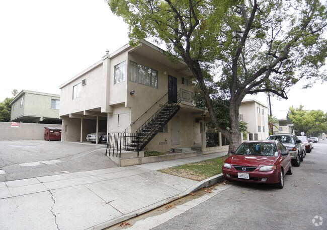 Building - 401 E Harvard St