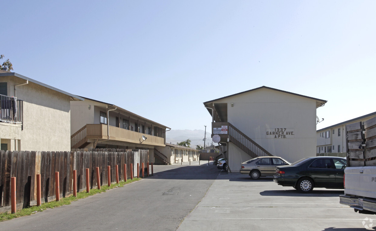 Primary Photo - Garner Avenue Apartments