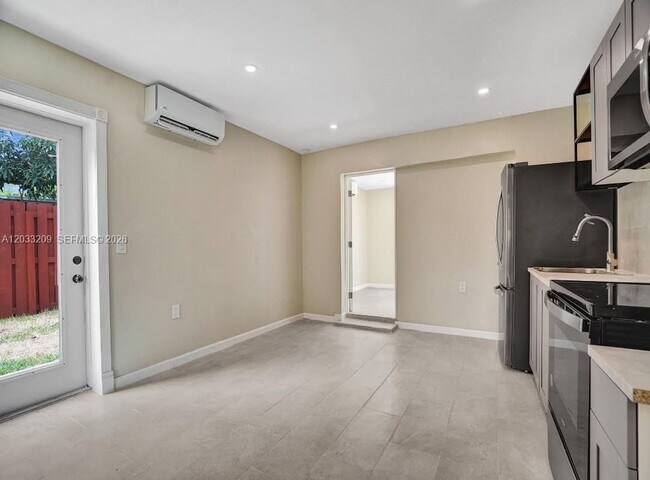 Foto del edificio - 2442 Garfield St