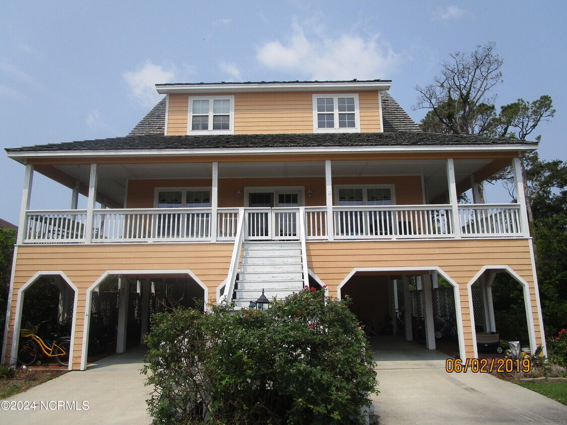 Primary Photo - 405 Emerald Plantation Rd