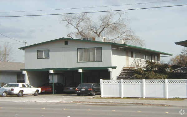 Foto del edificio - 1609 Cavallo Rd