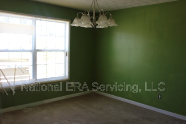 Building Photo - 55 Pine Shadow Cir