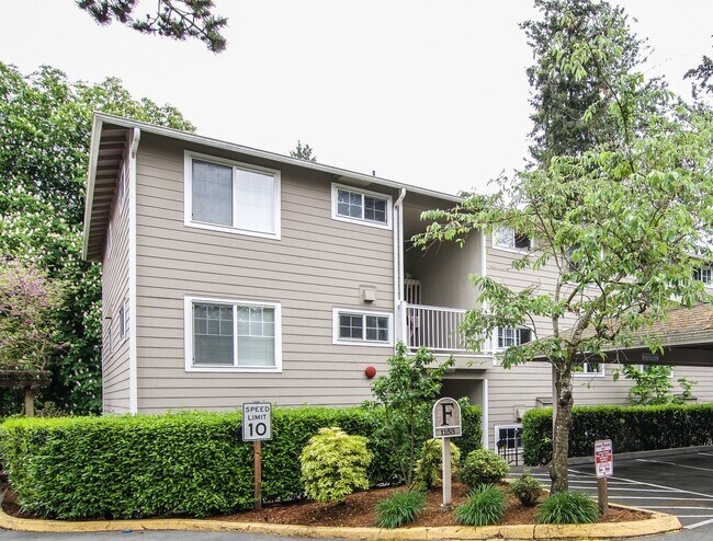 Foto del edificio - Echo Lake One Bedroom