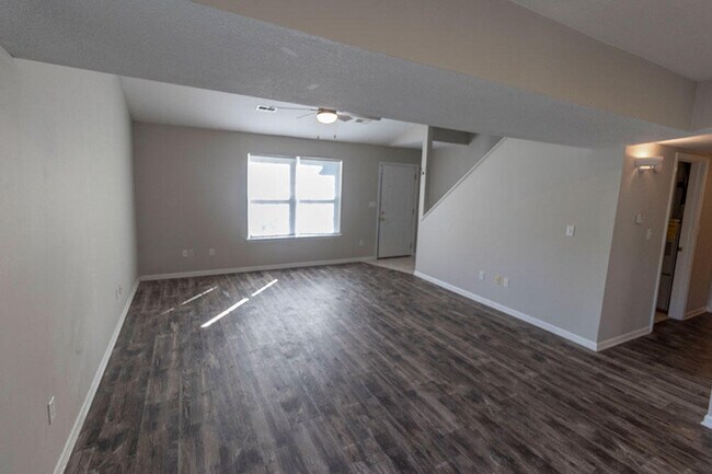 Building Photo - 5983 E Limoges Dr