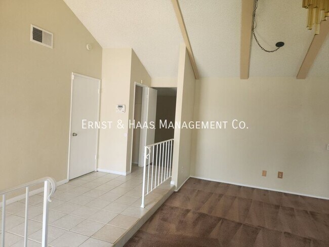 Building Photo - Wonderful 3 Bedroom Carson Pool  Home!