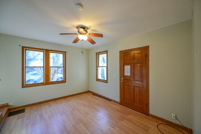 Foto del edificio - 29 N Shafer St