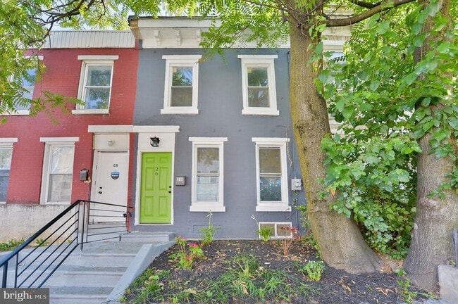 Building Photo - 26 E Abbottsford Ave