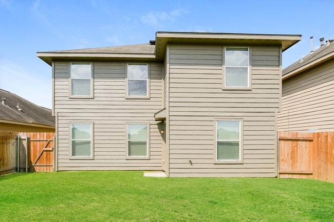 Building Photo - 19027 Volga River Dr