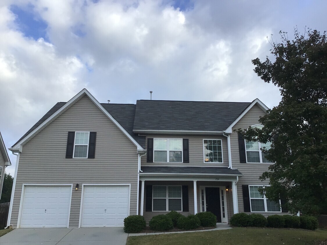 7551 Natalie Commons Drive House Rental in Denver, NC