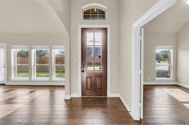 Building Photo - 817 Memory Ln