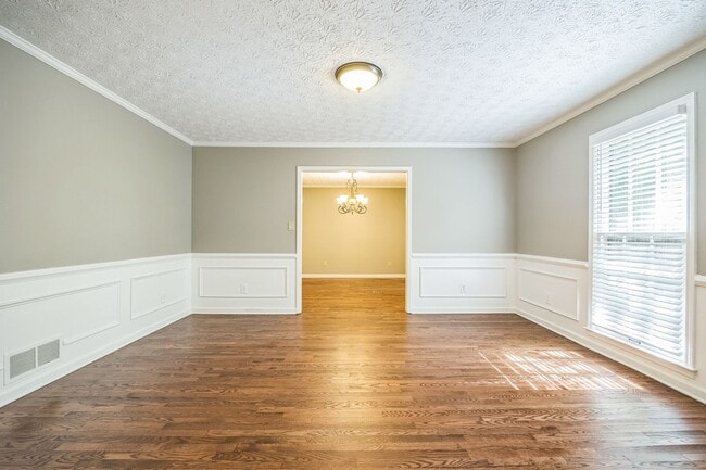 Foto del edificio - 240 Brandenburgh Cir