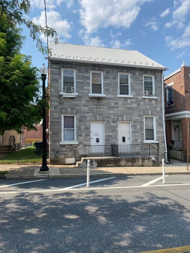 Foto principal - 723-723 Manor St