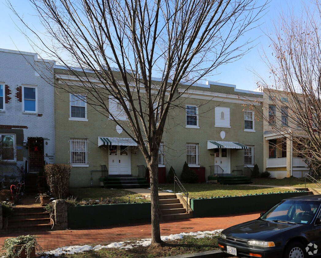 Foto del edificio - 315-317 Kentucky Ave SE