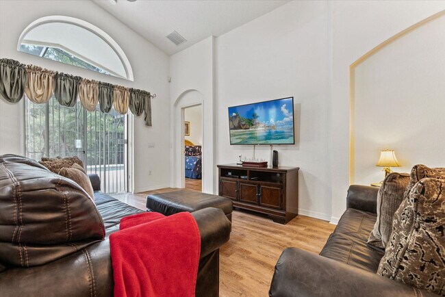 Building Photo - 4676 Cumbrian Lakes Dr