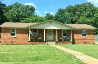 Building Photo - 69 Meridian Dr
