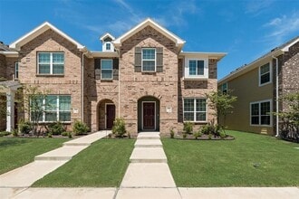 Building Photo - 3028 Willow Wood Ct
