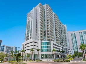 Building Photo - 301 Quay Commons