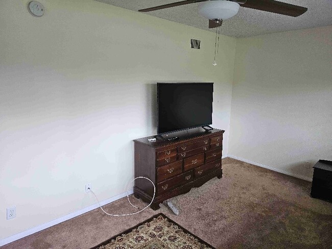 Building Photo - 1526 El Verano Dr