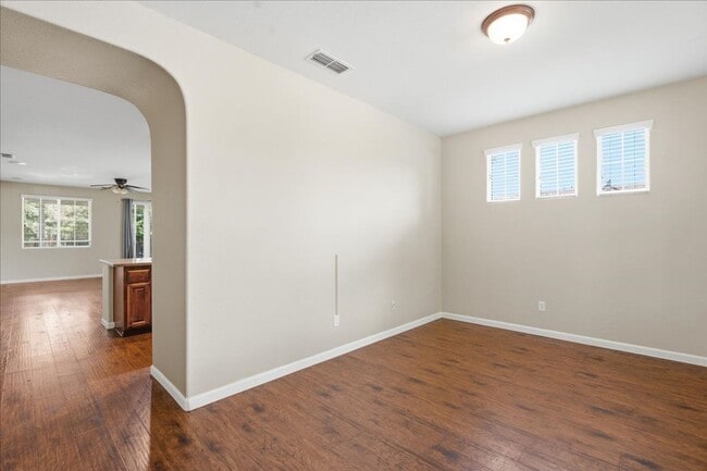 Building Photo - 4143 Cahakia Pl
