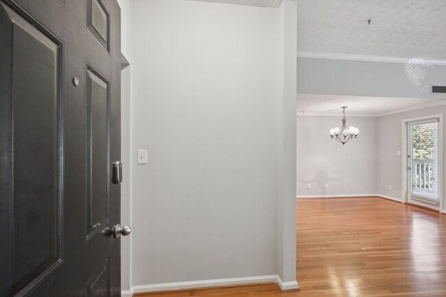 Foto del edificio - 1250 Parkwood Cir SE